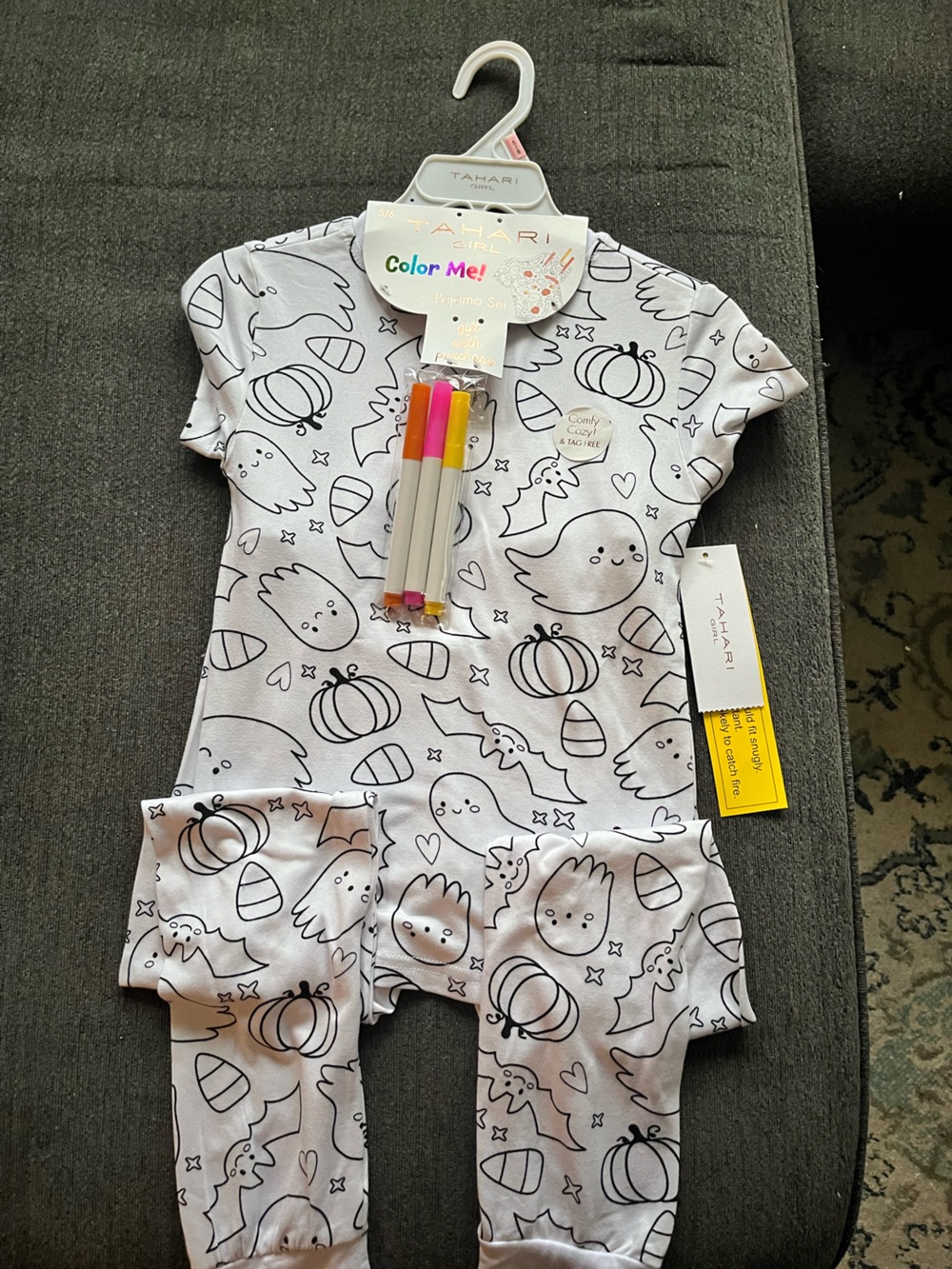 Tahari White Color-Me Halloween Kids Pajama Set